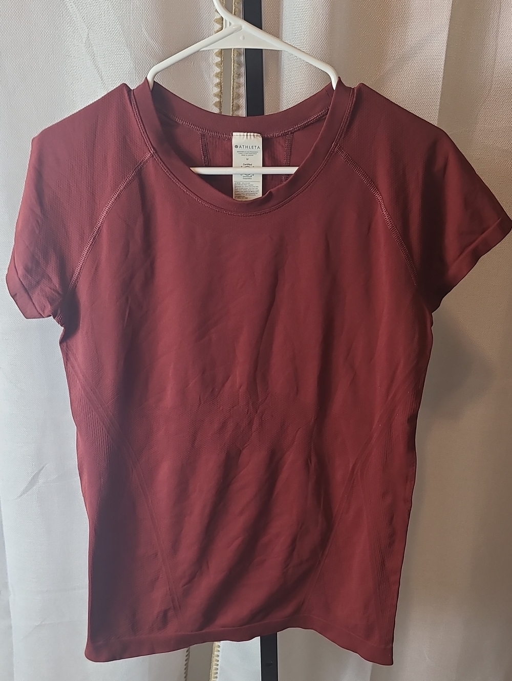 Athleta Momentum Seamless Tee Med.